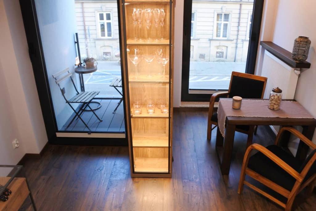 Boutique 109 - Old City, Luxury Apt. With A Garage Cracóvia Exterior foto