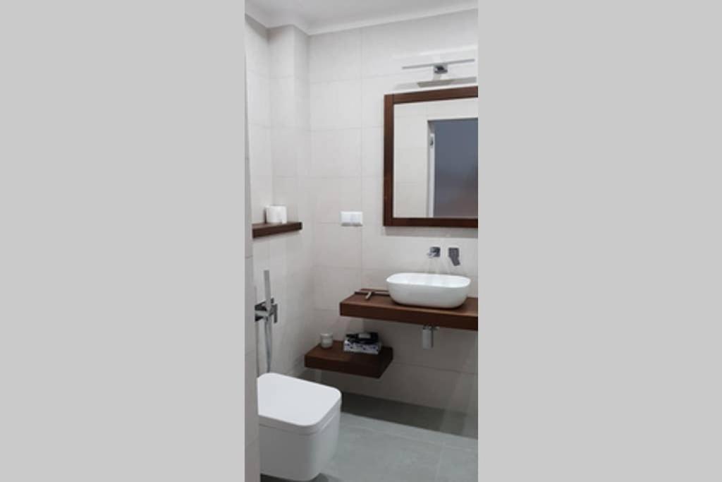 Boutique 109 - Old City, Luxury Apt. With A Garage Cracóvia Exterior foto